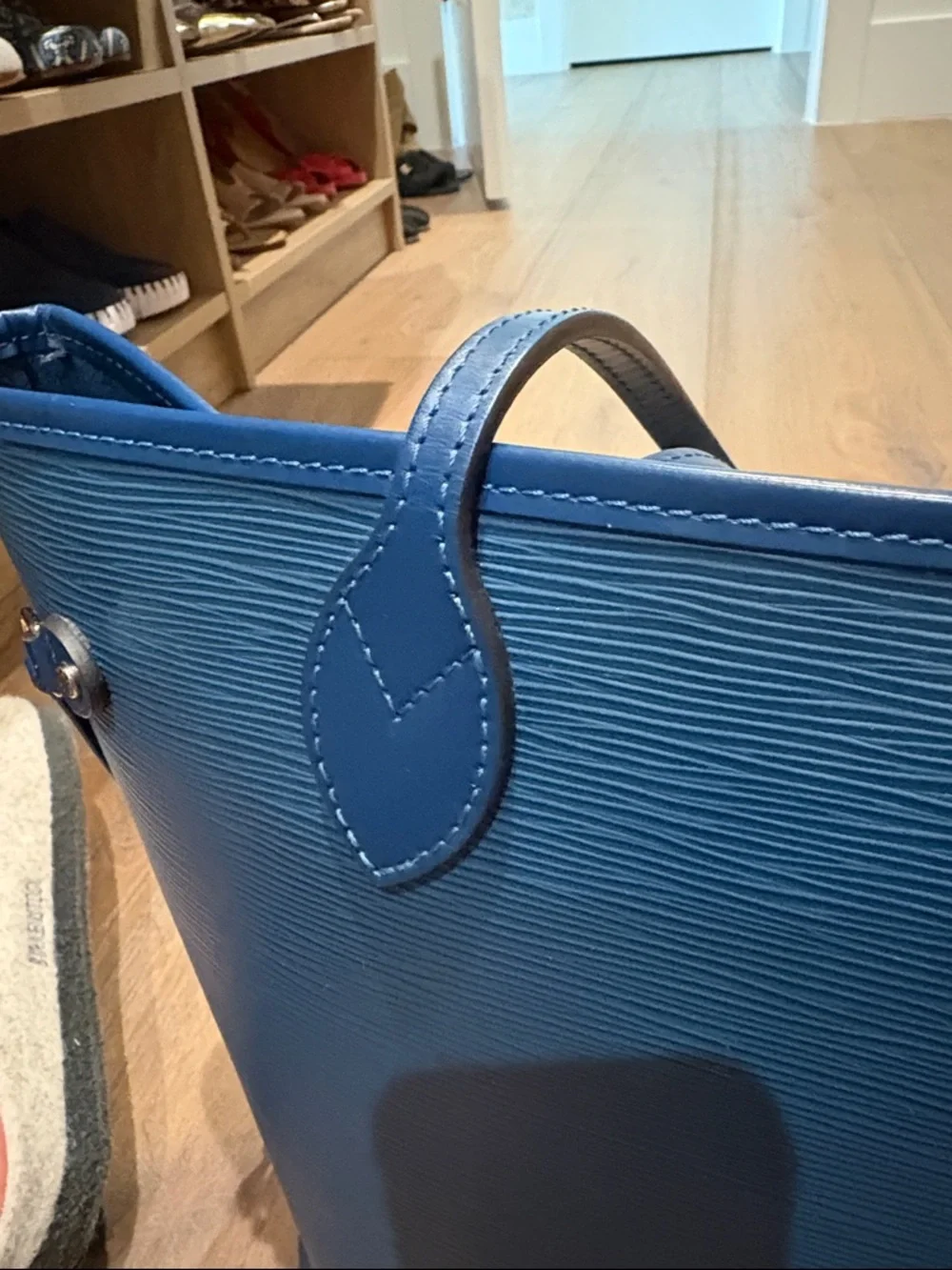 Louis Vuitton Blue Epi Leather Tote - Picture 4 of 4